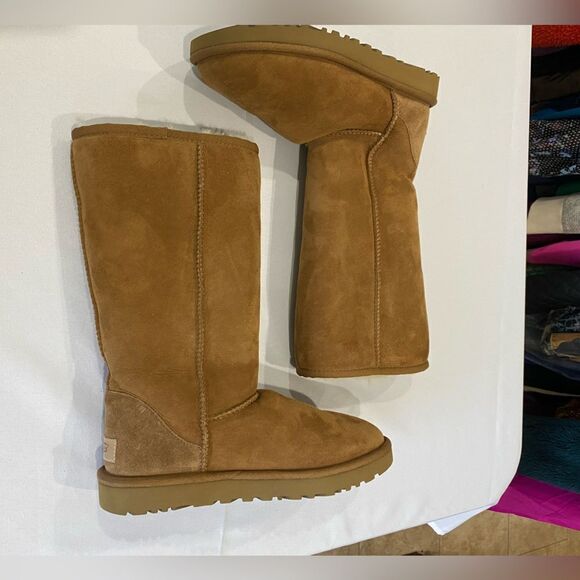 UGG BOOTS TALL CHESTNUT BROWN - Picture 3 of 8